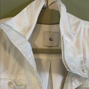 G label - women’s White Button-Up Shirt